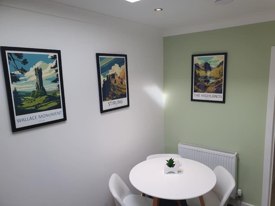 The Elfin- Lovely 1 Bedroom - Free Parking Bridge of Allan Esterno foto